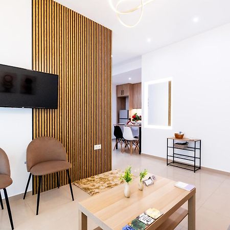 Pagani Urban - Premium Private Apartment Каламата Екстериор снимка